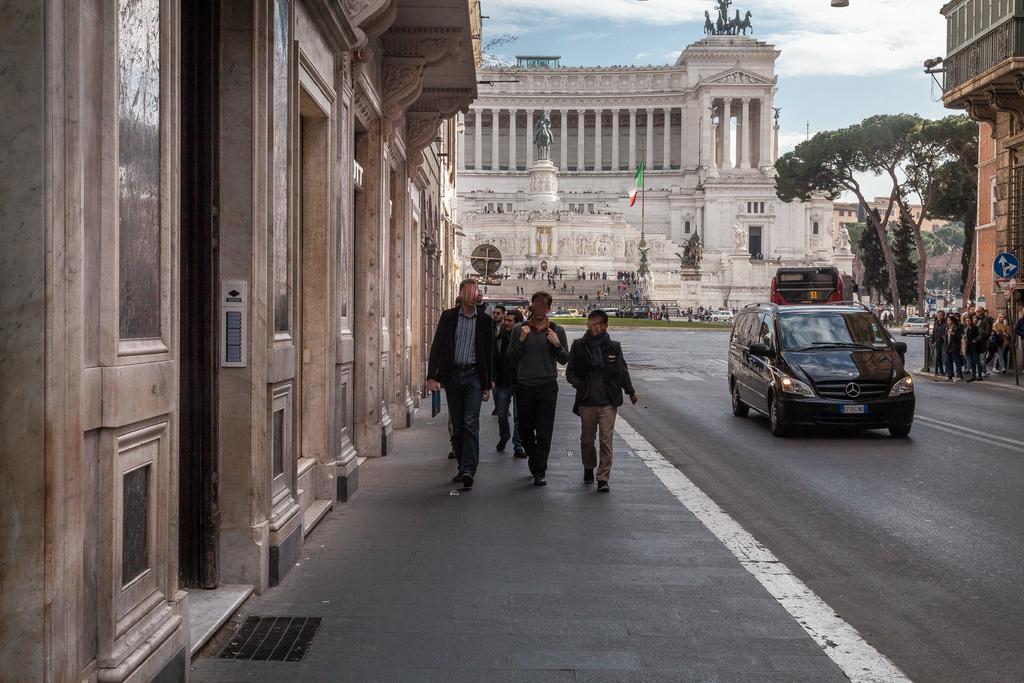 Amazing Suite Piazza Venezia روما المظهر الخارجي الصورة